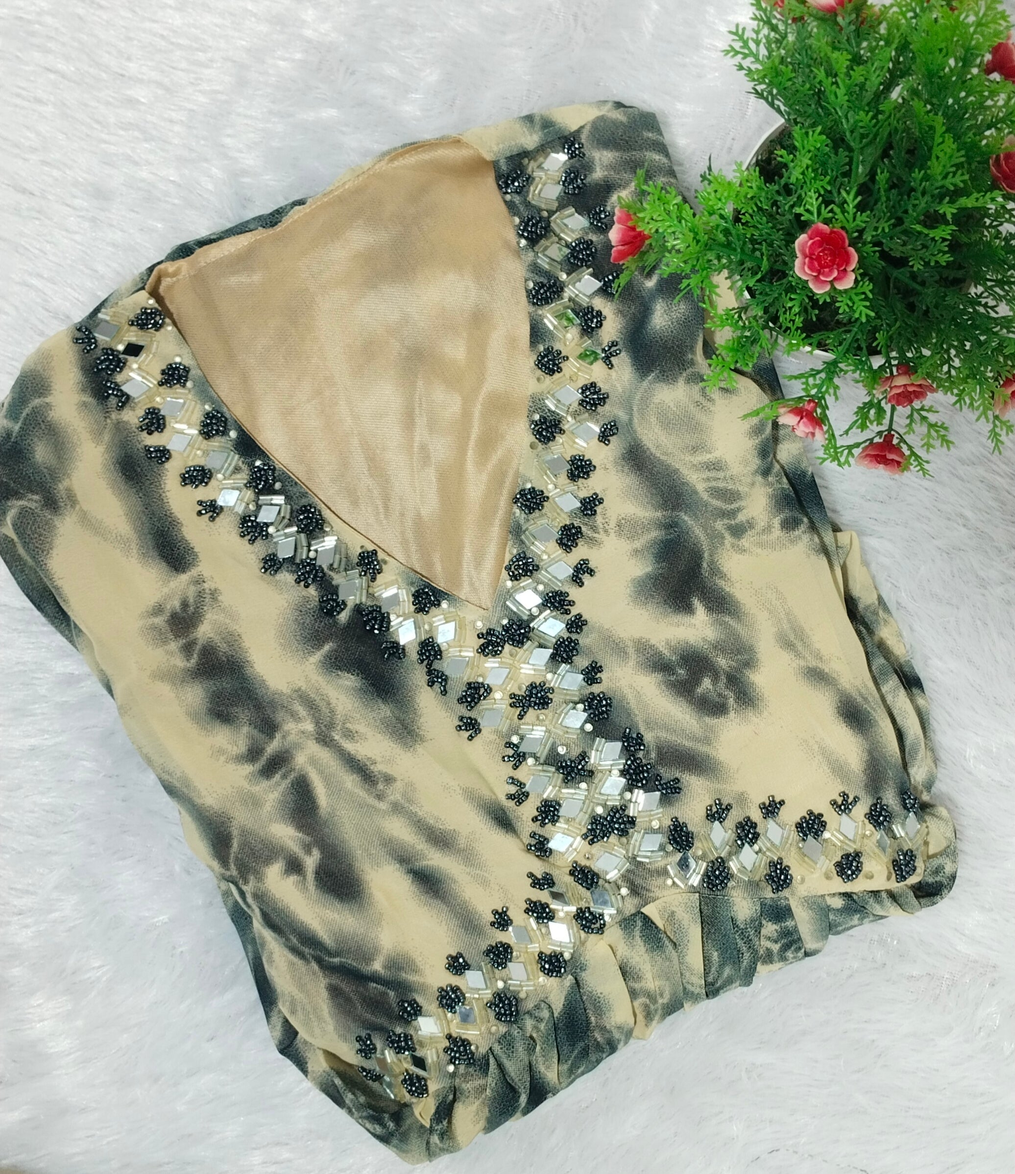 Sandal Aliya Cut Kurta